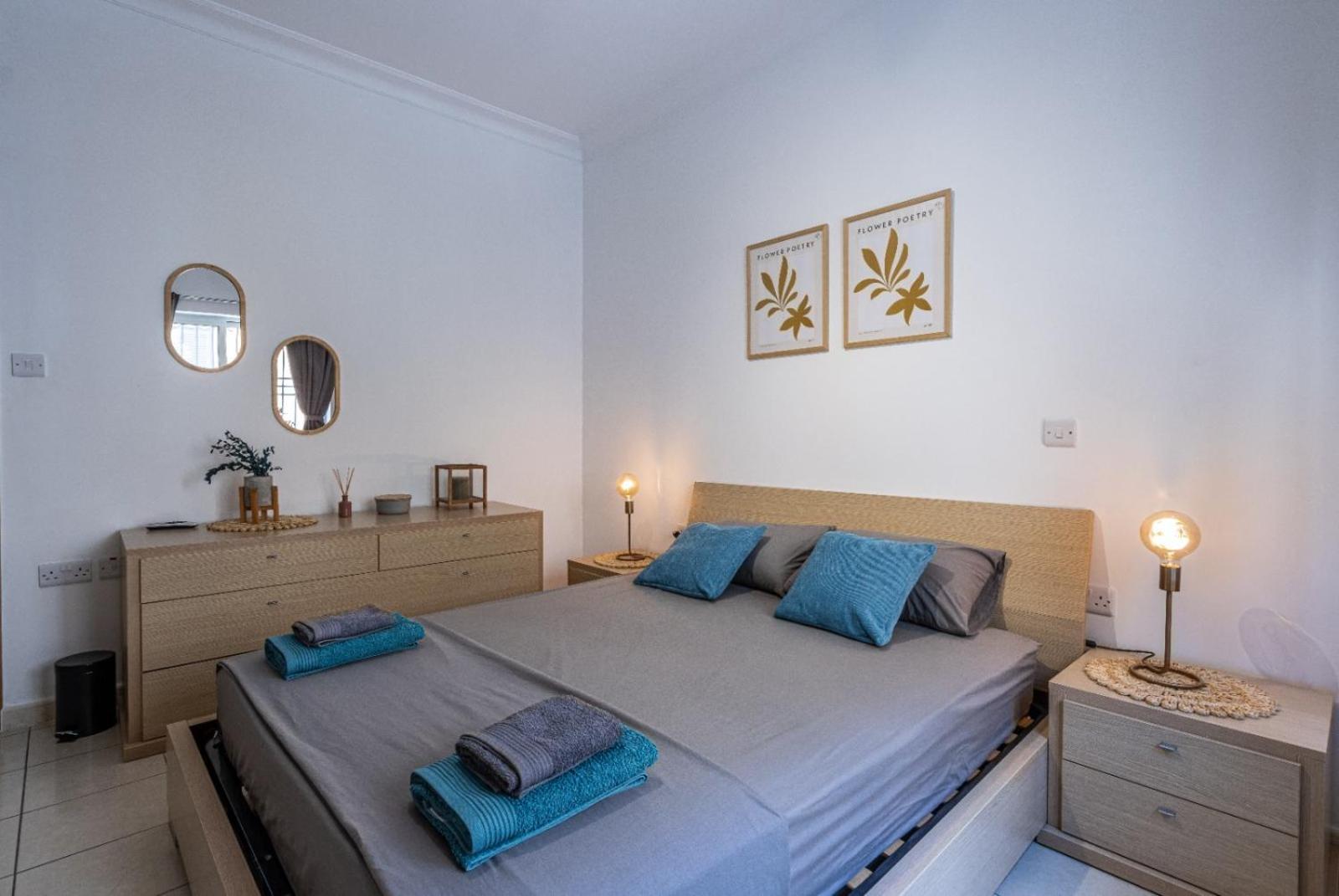 Apartamento Morina Court San Julián Exterior foto