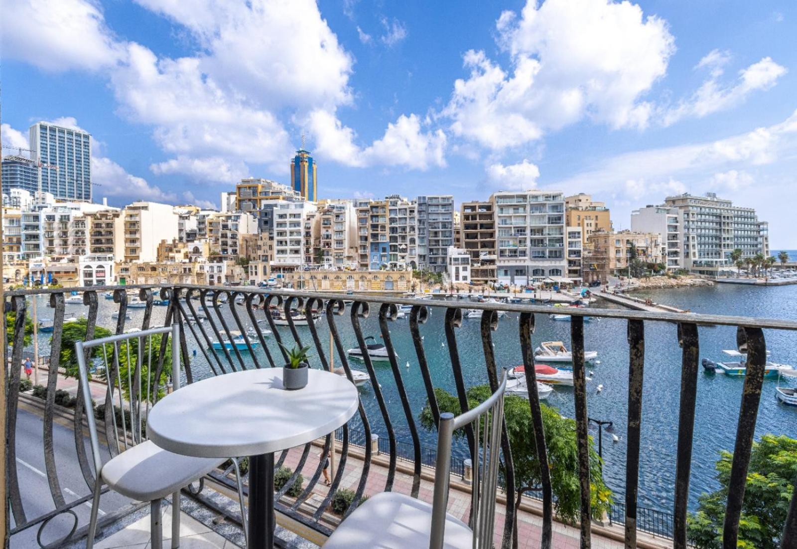Apartamento Morina Court San Julián Exterior foto